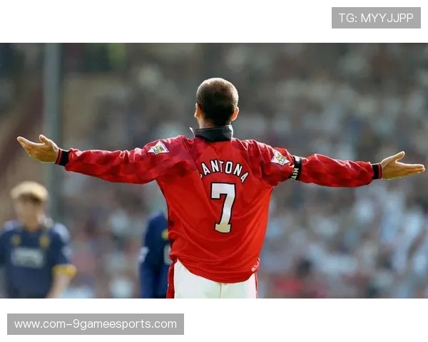 穿上红色球衣的足球球星是谁 他们的辉煌成就和传奇时刻揭秘