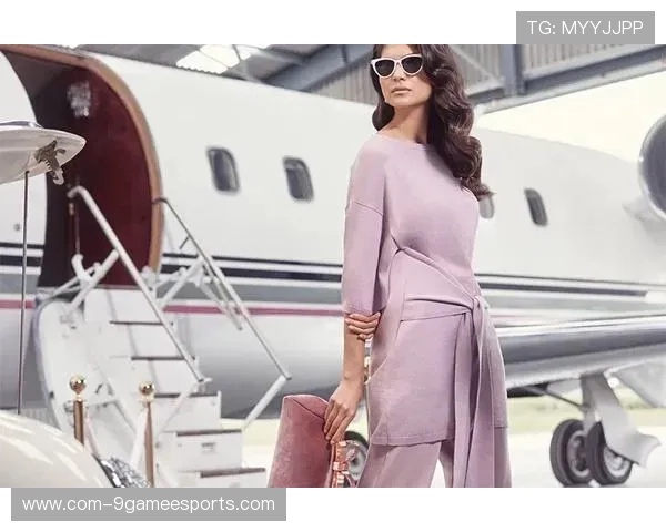 足球明星女装造型头像，打造个性化微信形象的新选择